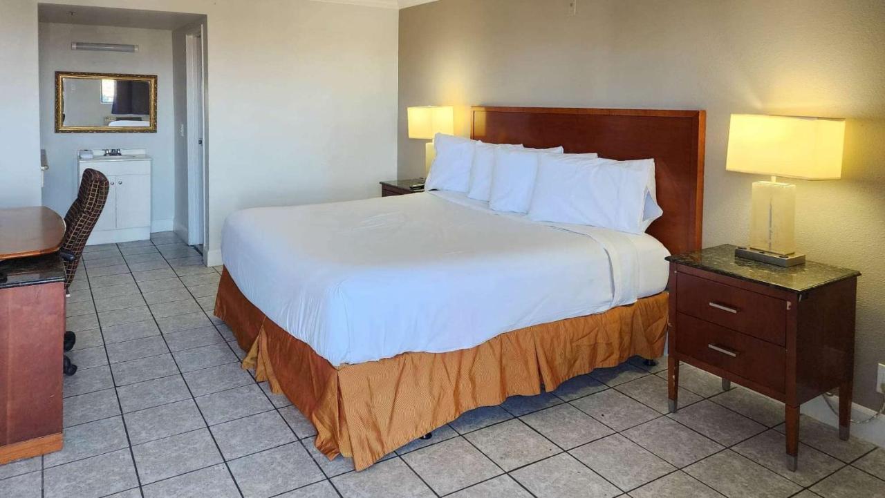 Americas Value Inn-henderson/lake Mead Hotel Henderson